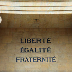 Liberté, égalité, fraternité  – 1 –